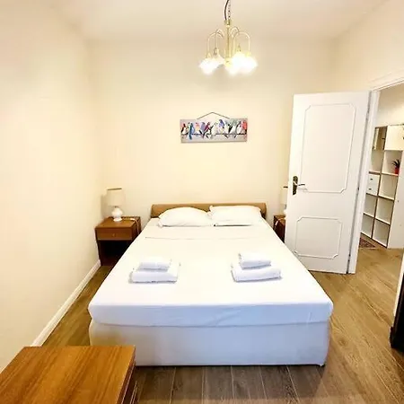 Apartment Hostme Piazza Di Spagna Apartament Rom